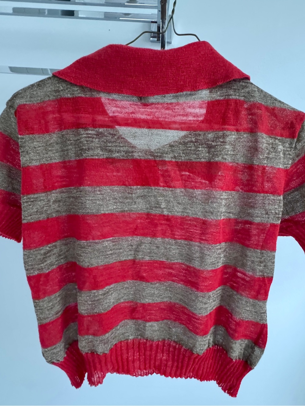 XS Women’s Striped Short-Sleeve Sweater in Red and Brown